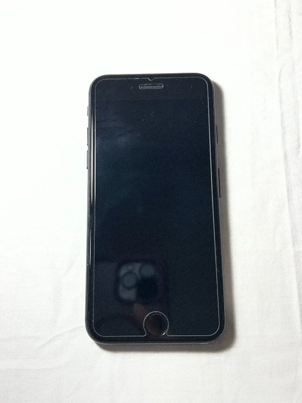 Apple iPhone 7 - 32GB Space Gray - Black No SIM Restrictions